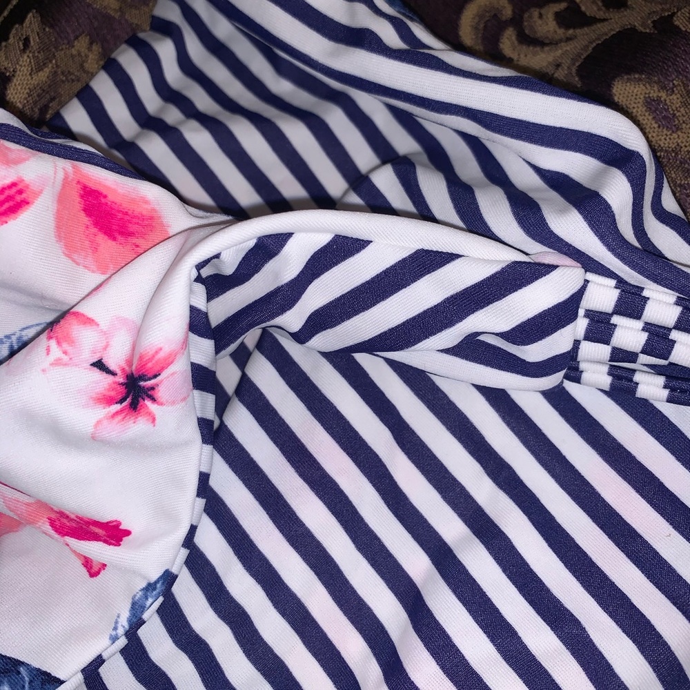 Swimsuit - Picture 3 of 3